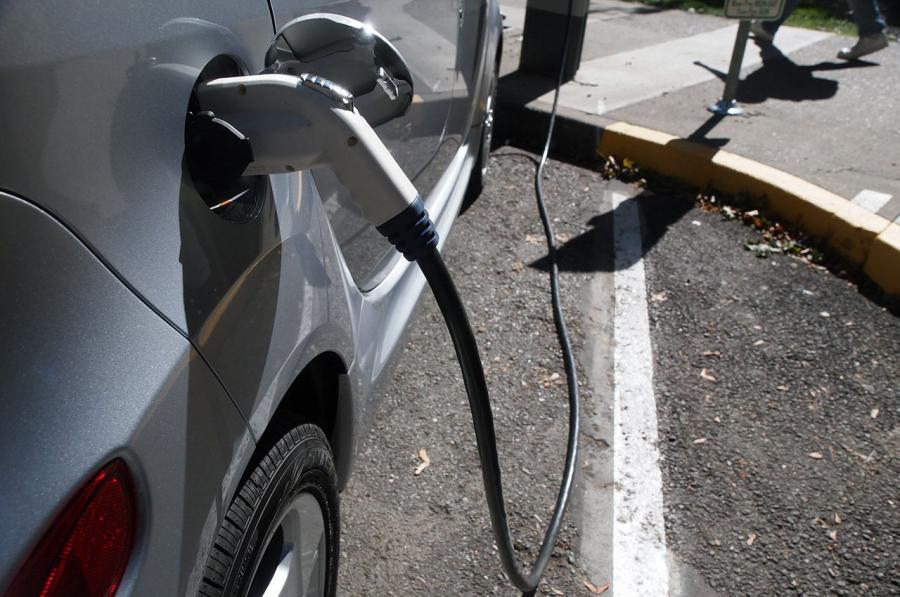  Mitsubishi i-MiEV 2012 года  (US) (фото 68 из 234)